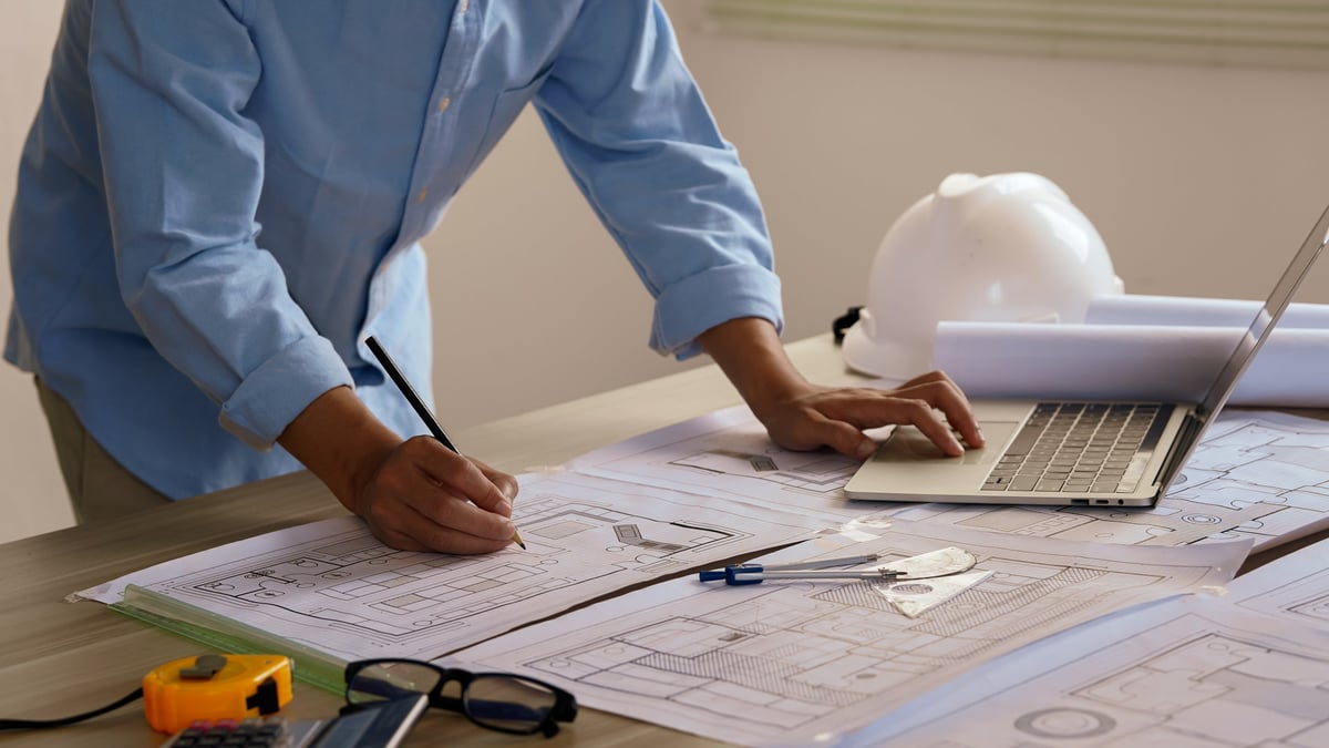 Commercial lease solicitors for architects advising on studio lease matters for professional architecture practice premises