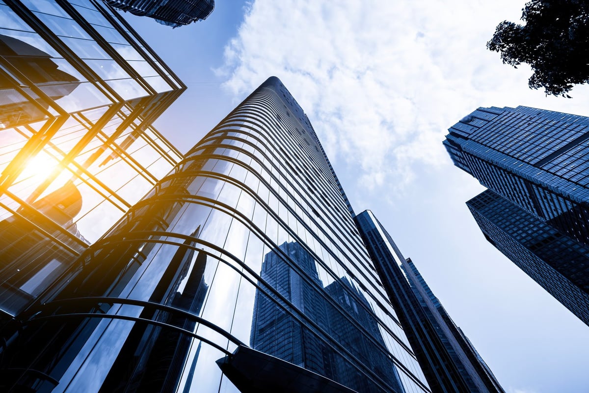 Commercial lease solicitors for property landlords advising commercial property investors and portfolio owners on landlord-friendly lease drafting and enforcement across England and Wales